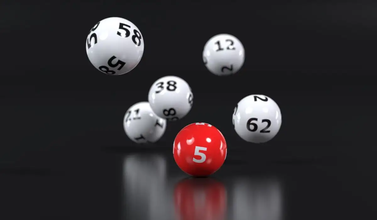 Lottery balls with random numbers falling